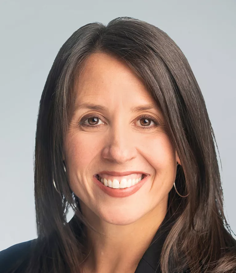 Anne-Marie Braga bio photo
